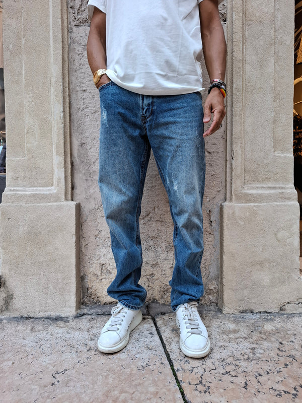 Jeans con rotture Alex